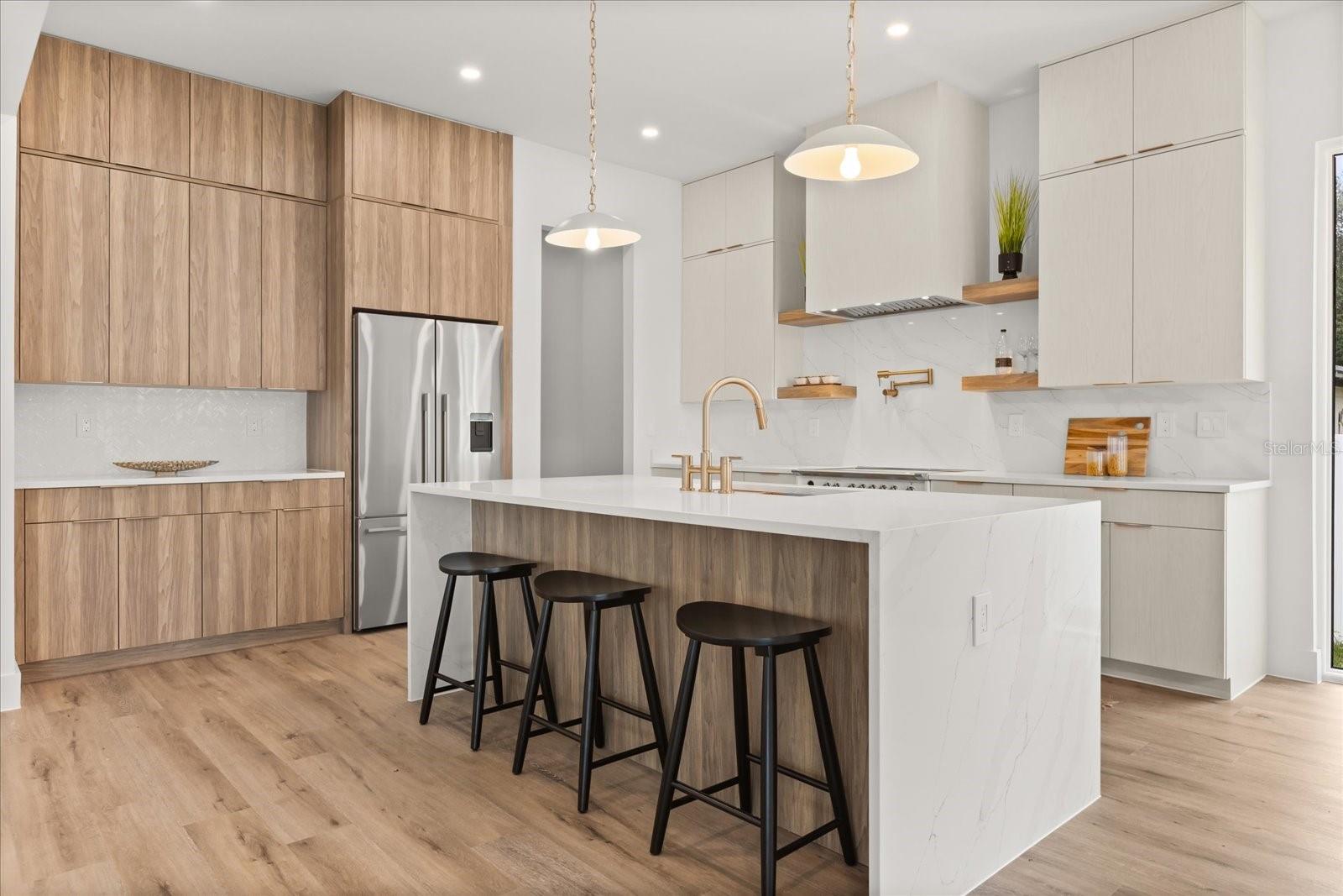 HOURGLASS HOMES - Residential