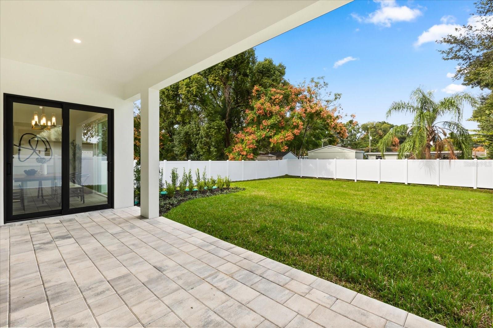 HOURGLASS HOMES - Residential