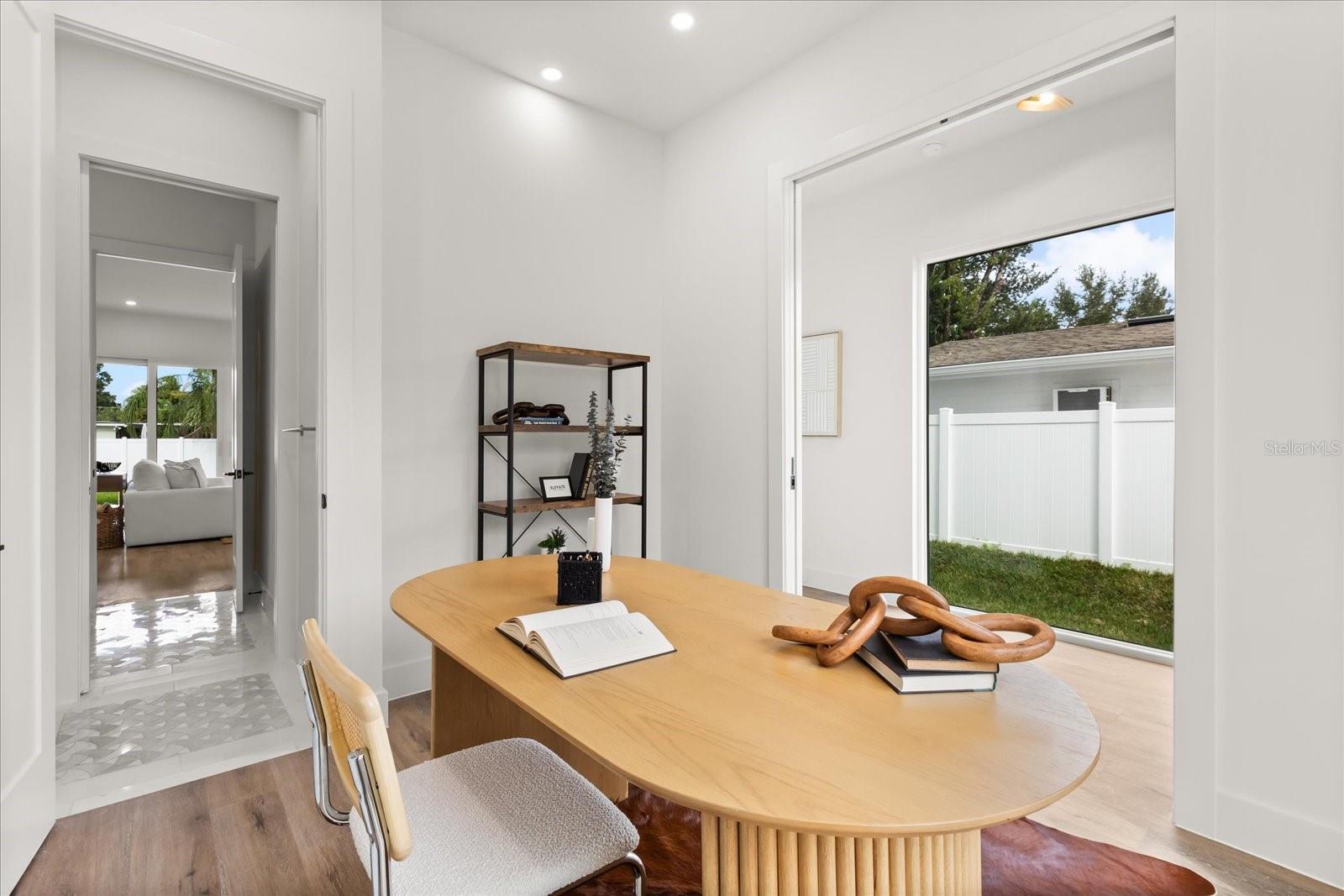 HOURGLASS HOMES - Residential