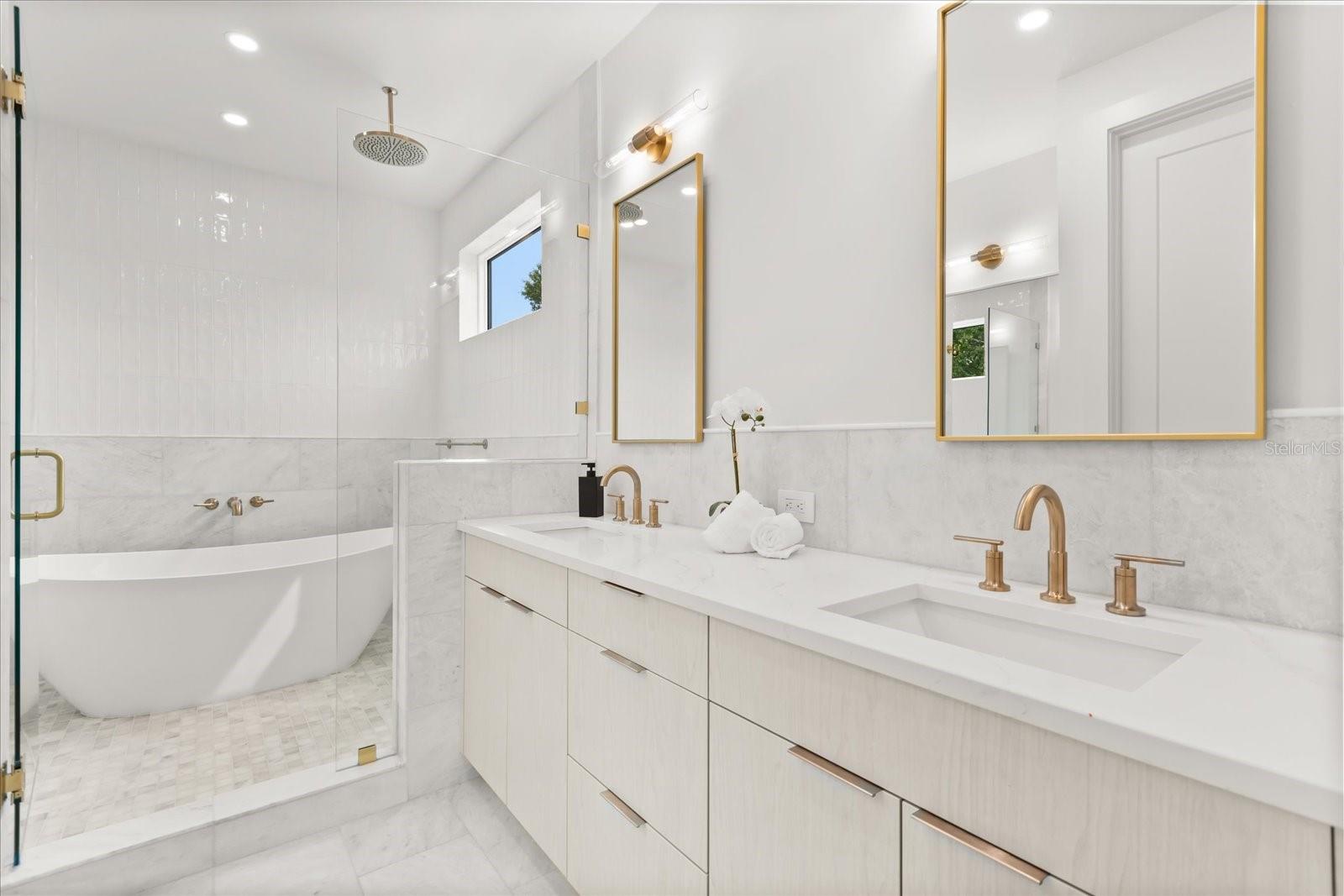 HOURGLASS HOMES - Residential