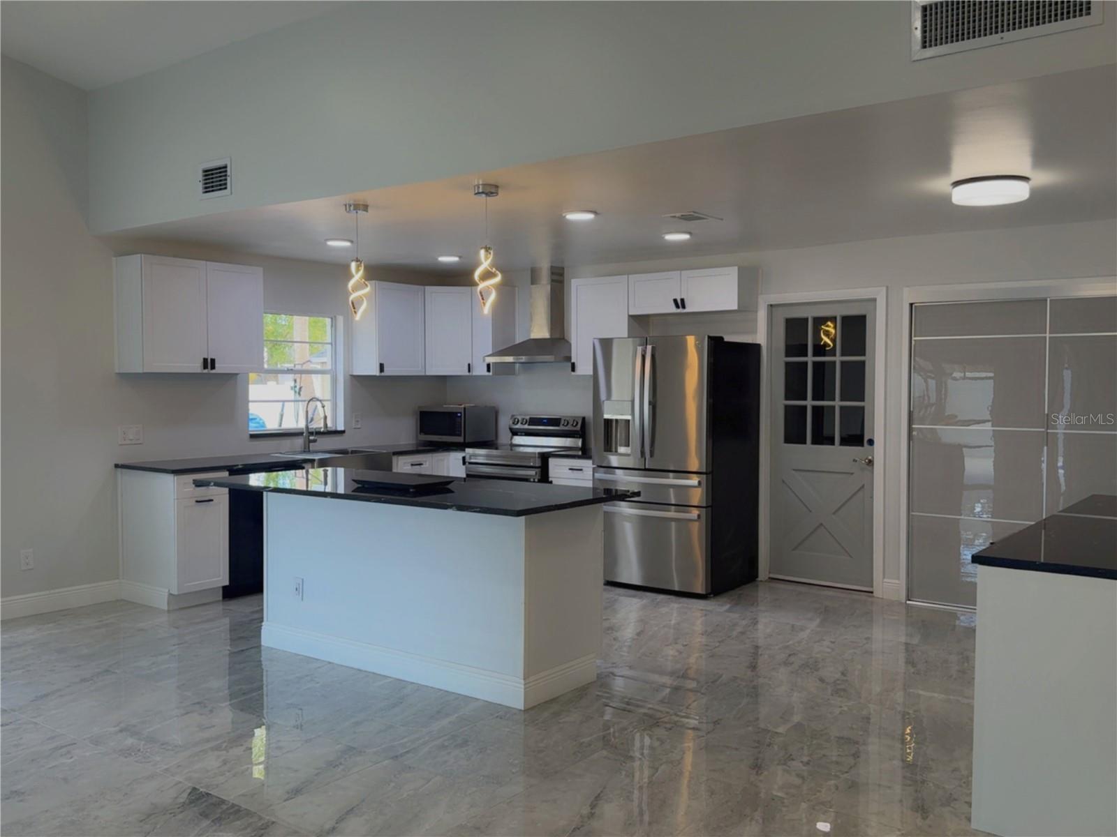 BAY PORT COLONY PH III UN 2-A - Residential