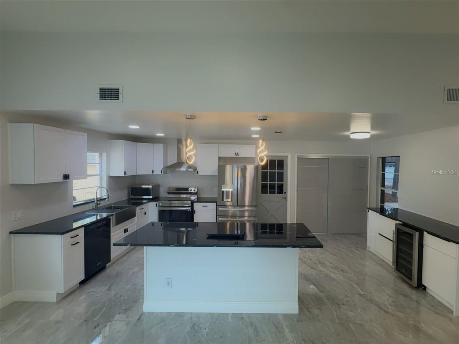 BAY PORT COLONY PH III UN 2-A - Residential