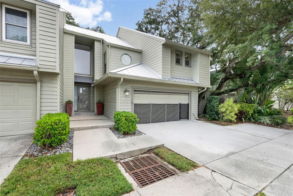 Photo of 5424 Bayshore Boulevard #12, Tampa, FL 33611 (MLS # TB8555648)