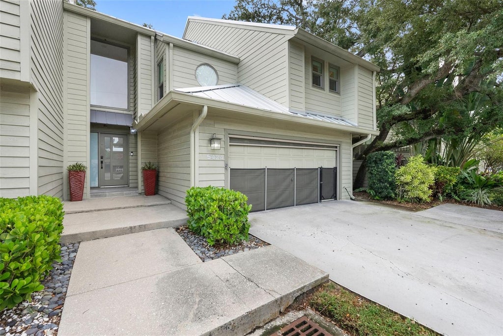 Photo of 5424 Bayshore Boulevard #12, Tampa, FL 33611 (MLS # TB8555648)