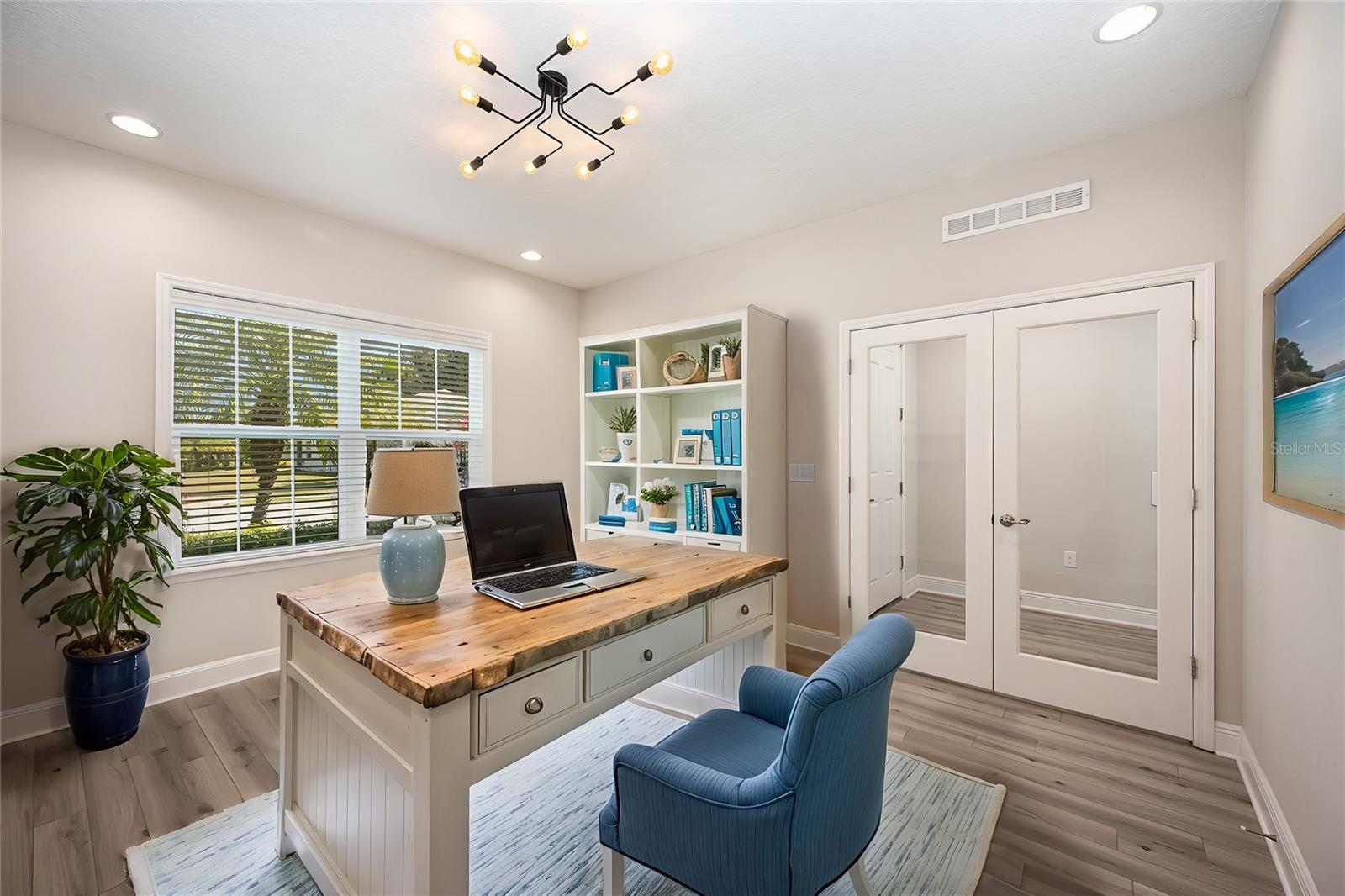 4570 HEBRON DRIVE