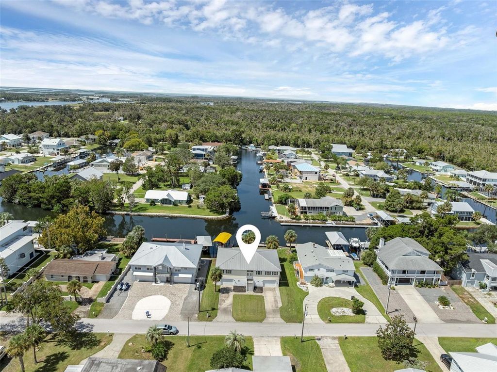Photo of 1720 NW 20th Avenue, Crystal River, FL 34428 (MLS # O6345523)