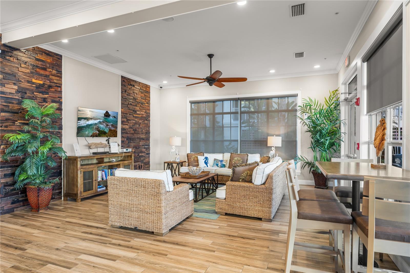 RIVERWALK/CORONADO ISLAND-BLDG - Residential