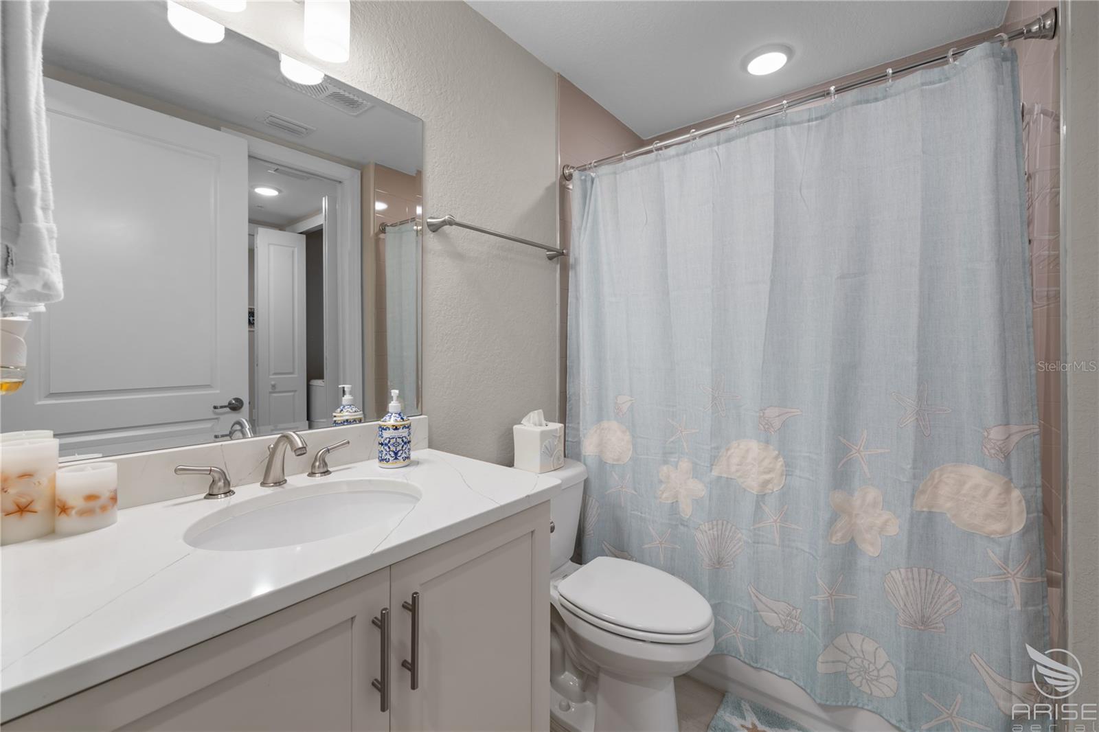 RIVERWALK/CORONADO ISLAND-BLDG - Residential