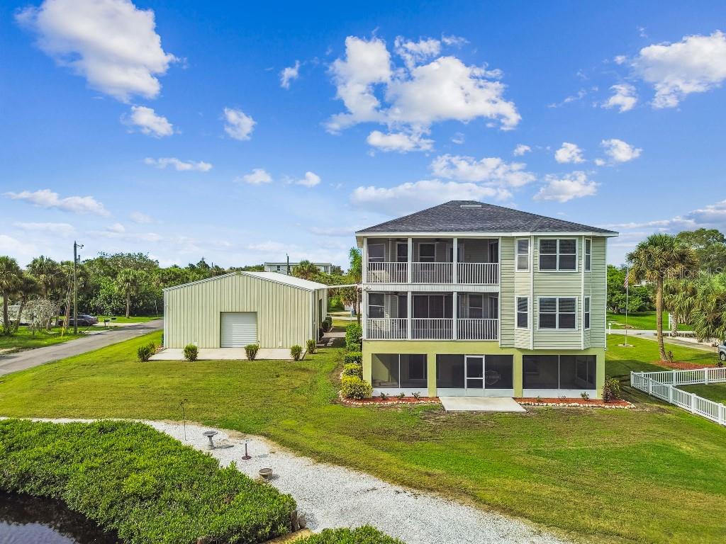7638 DEEDRA CIRCLE