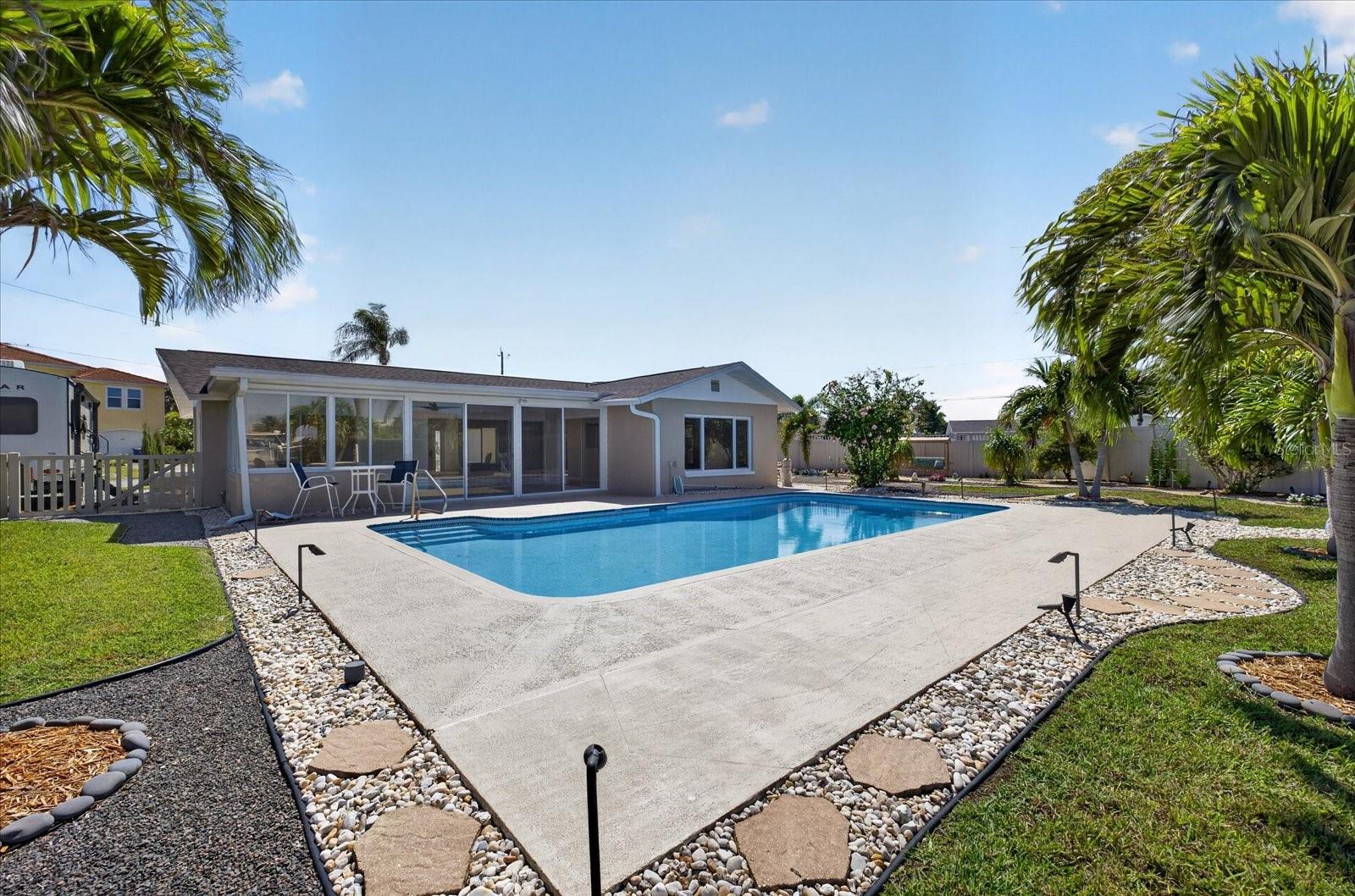 FLOR A MAR - Residential