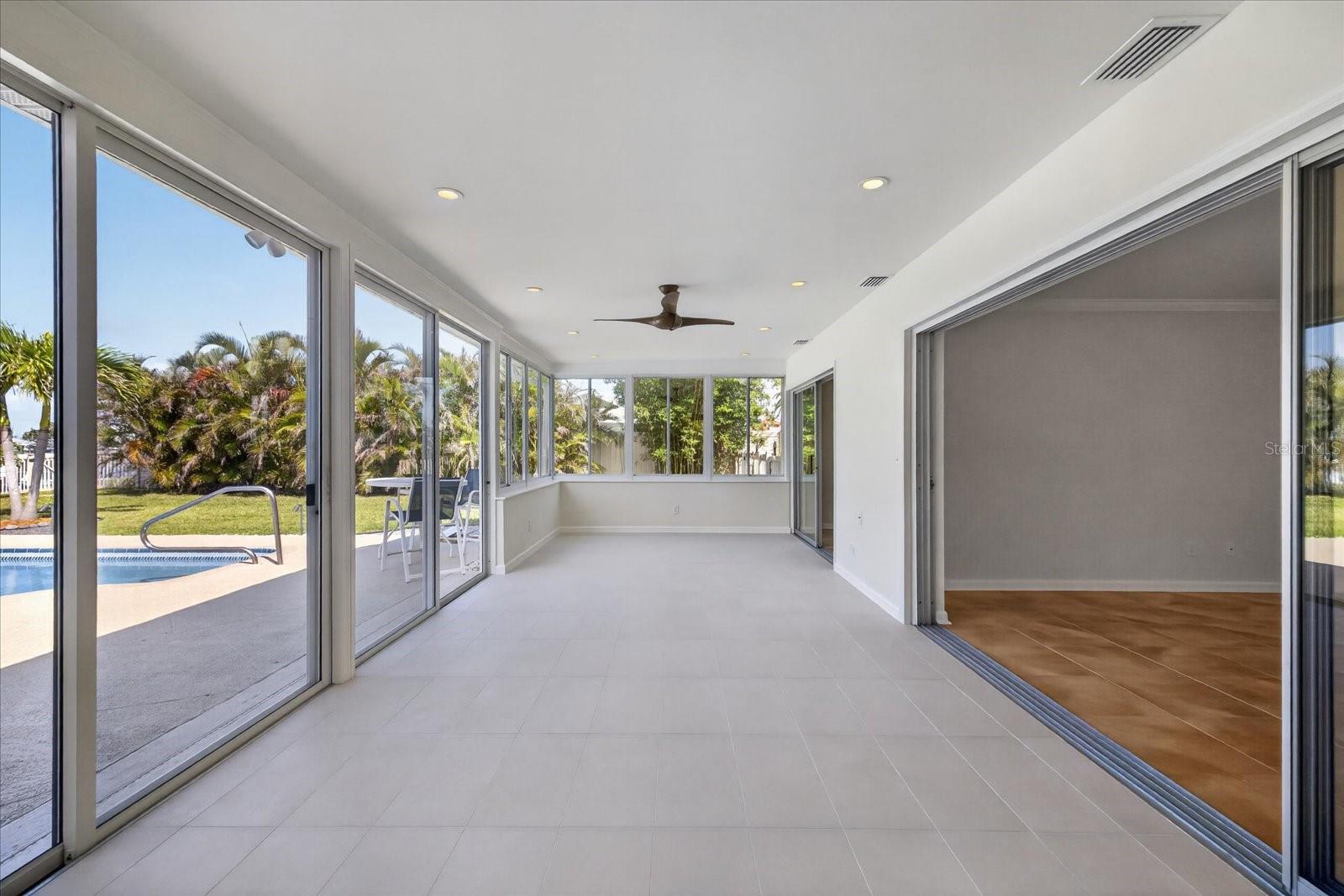 FLOR A MAR - Residential