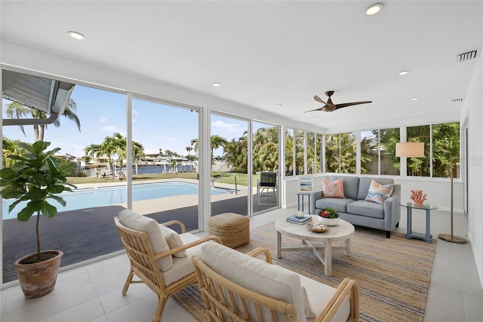 FLOR A MAR - Residential