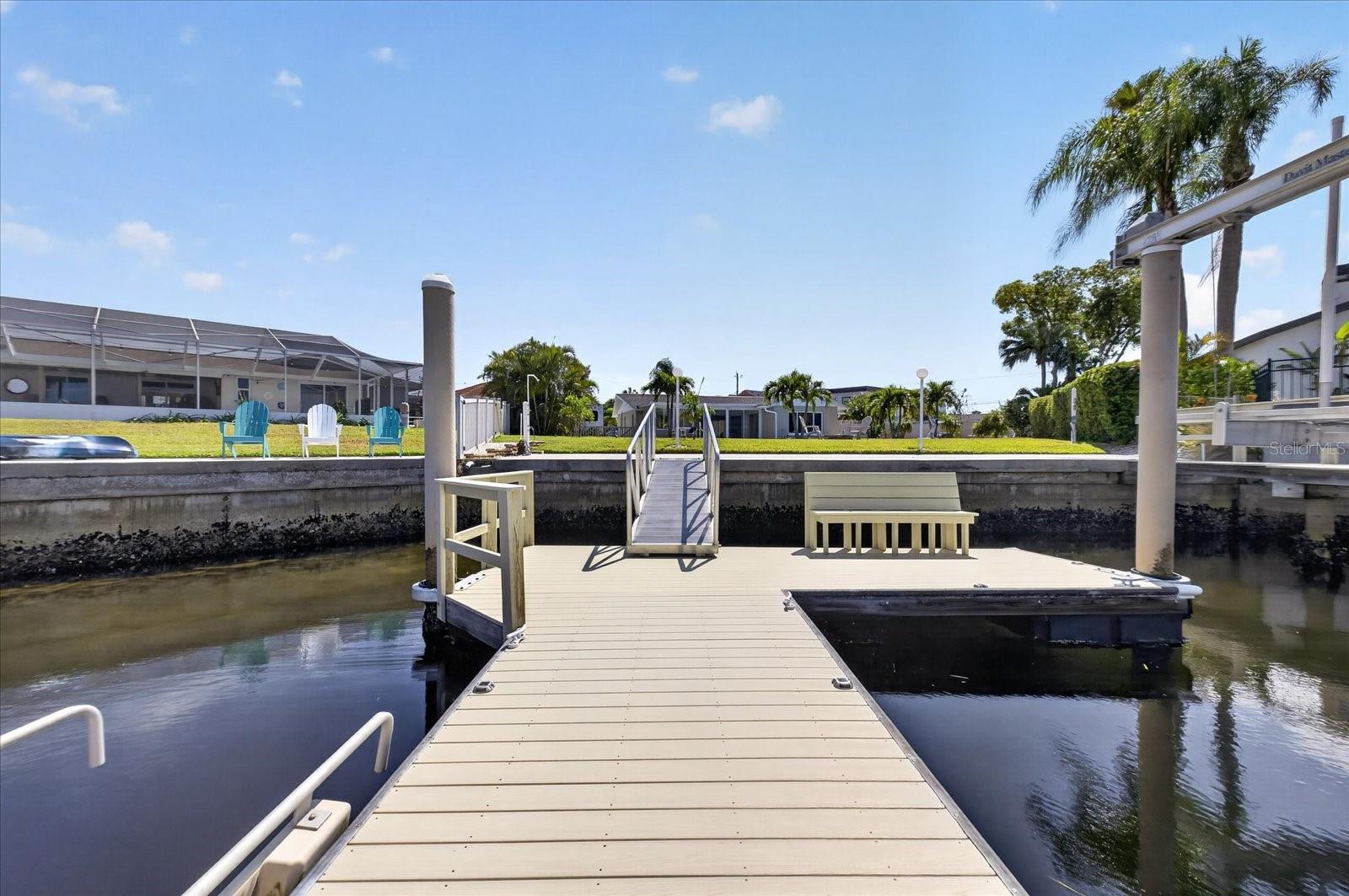 FLOR A MAR - Residential