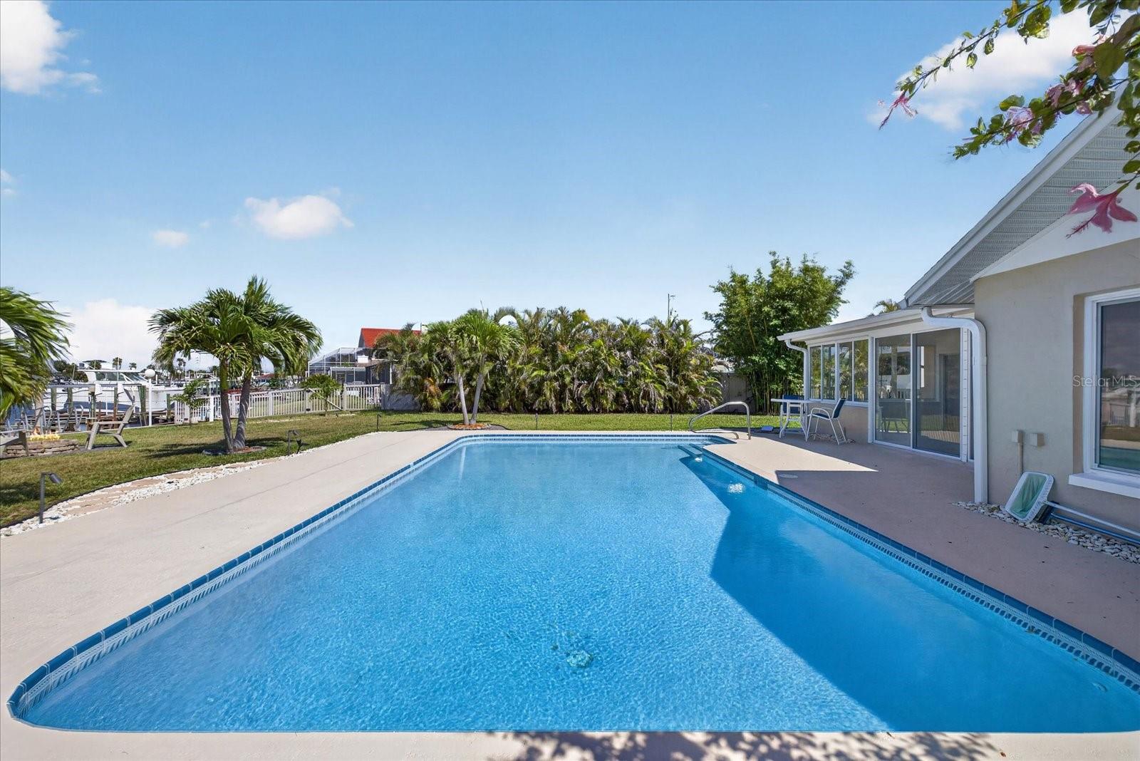 FLOR A MAR - Residential