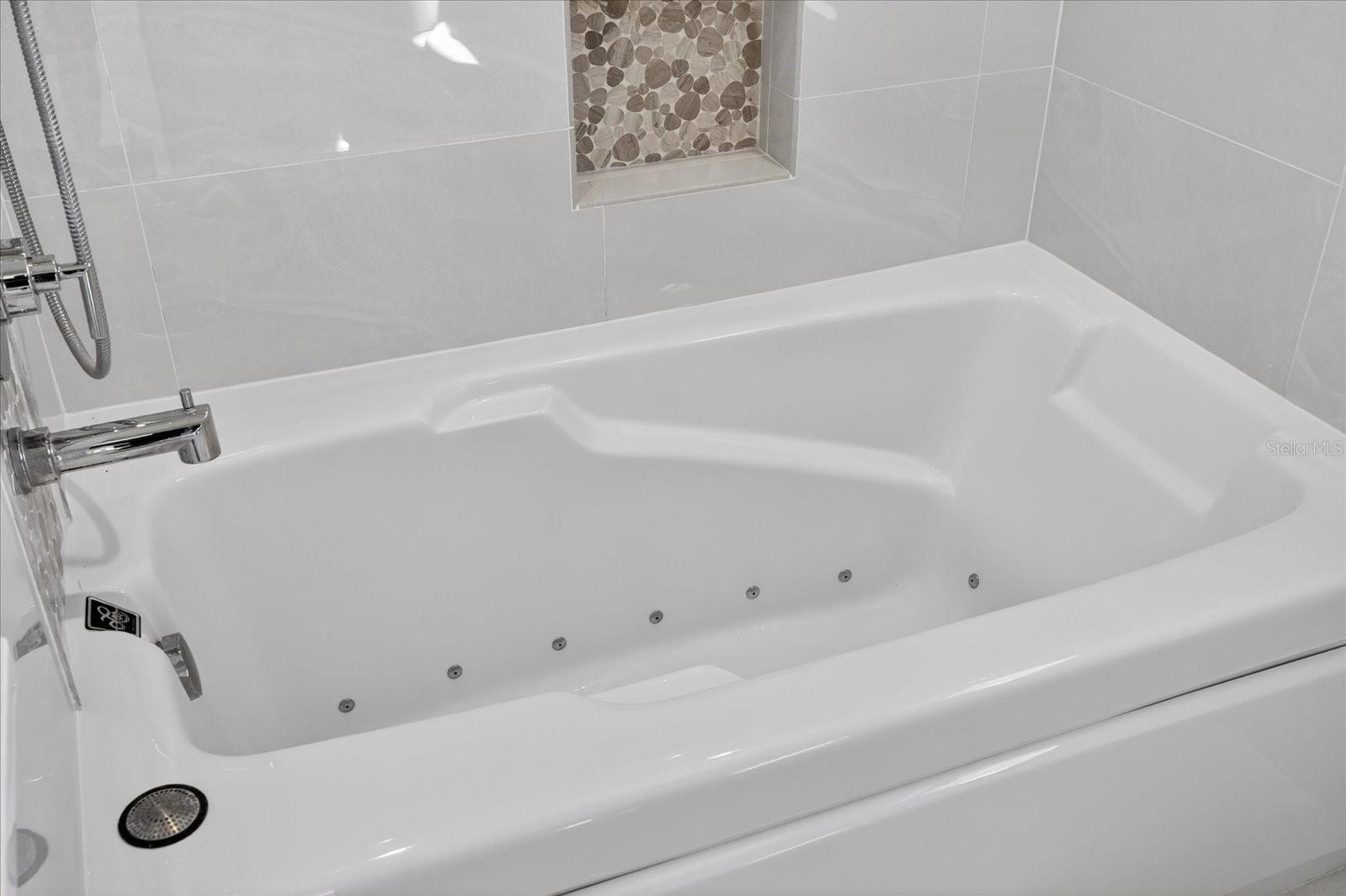 FLOR A MAR - Residential