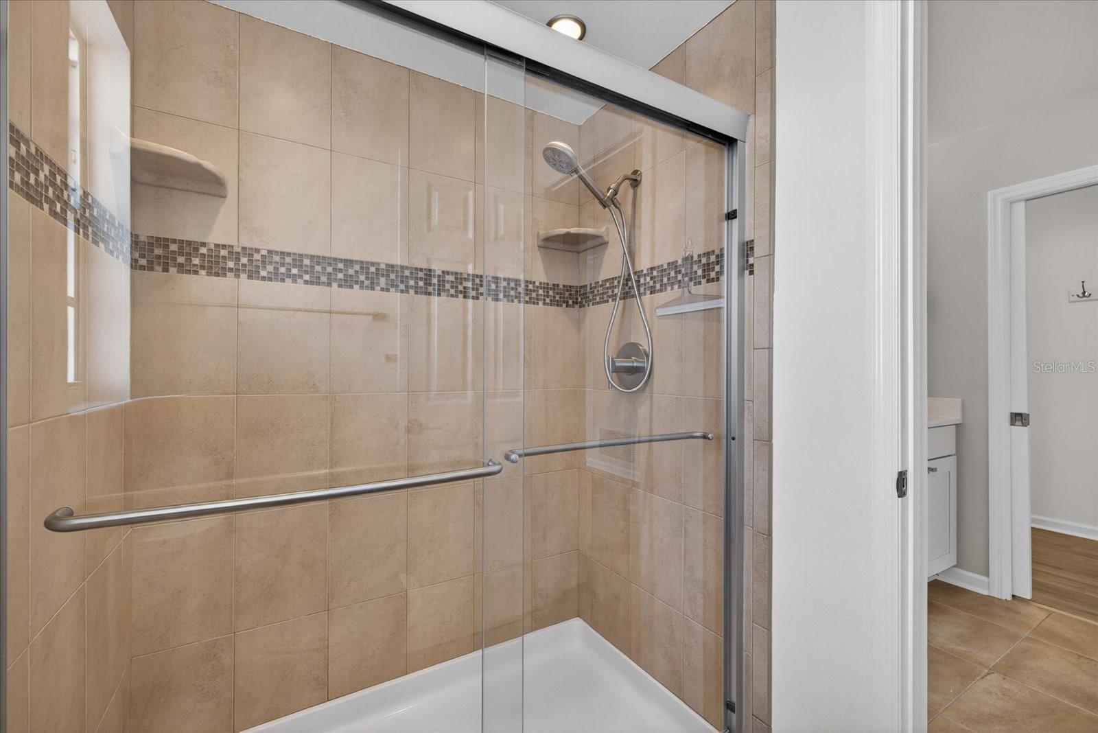 FLOR A MAR - Residential