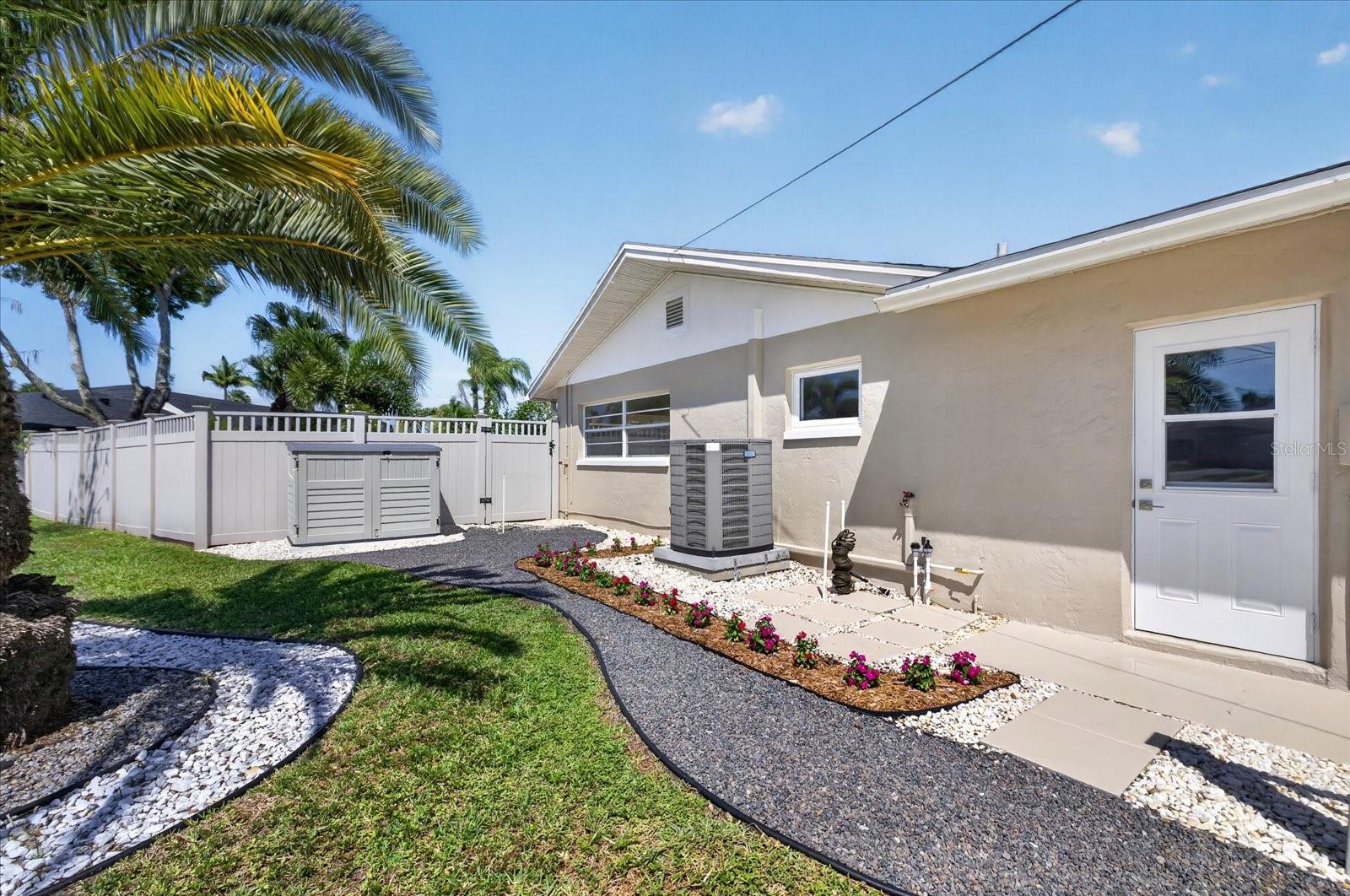 FLOR A MAR - Residential