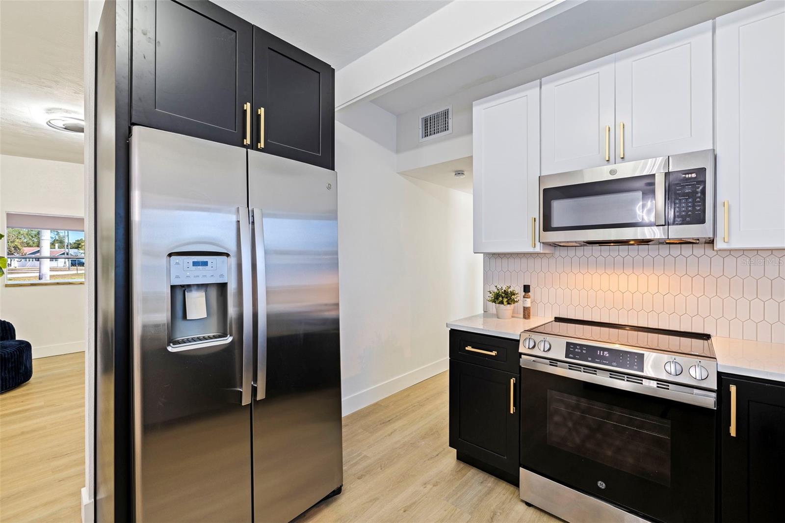 WHITES REP - Residential