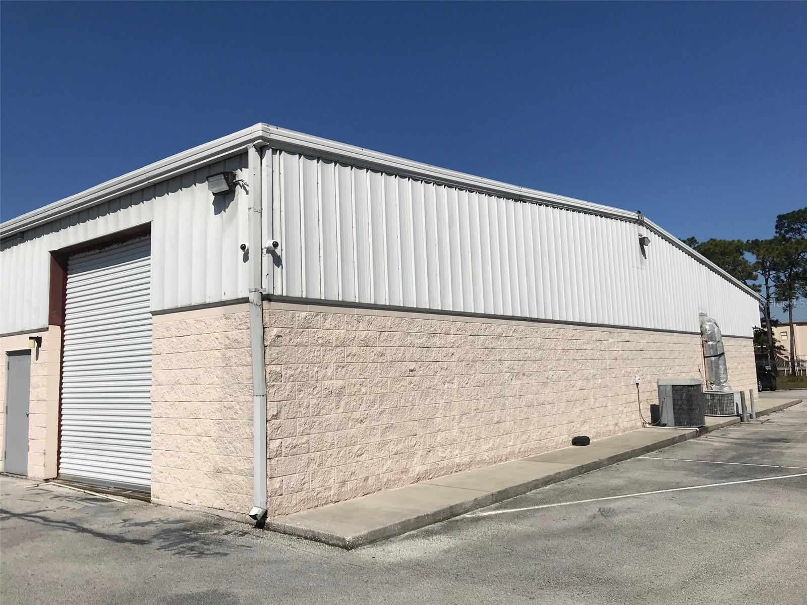 IRLO O BRONSONS SUB - Commercial Lease