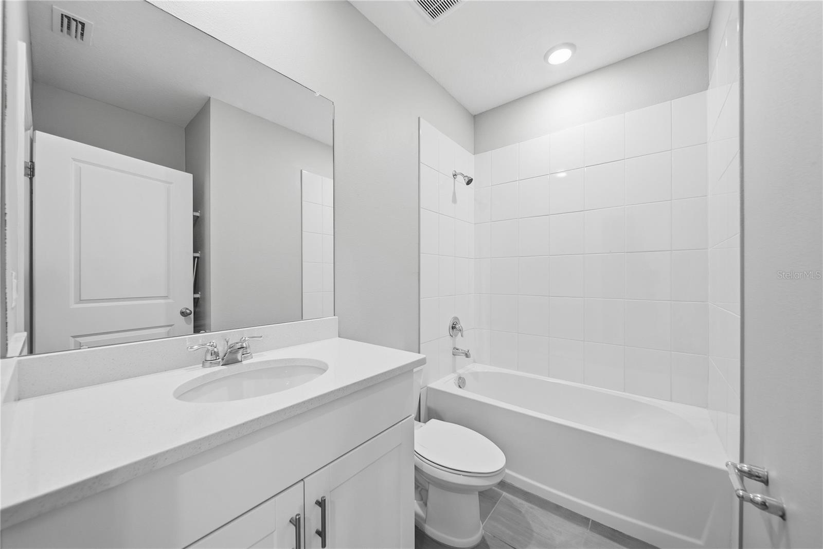 MONROE MDWS - Residential Lease