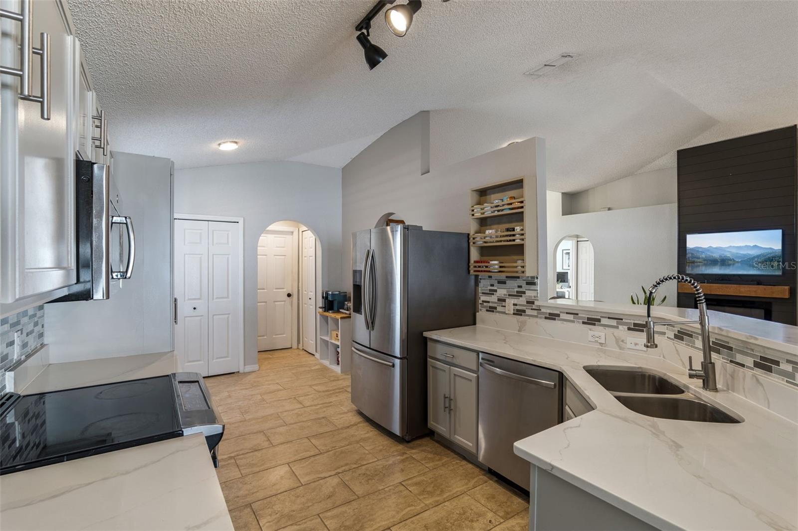 WETHERBEE LAKES SUB - Residential