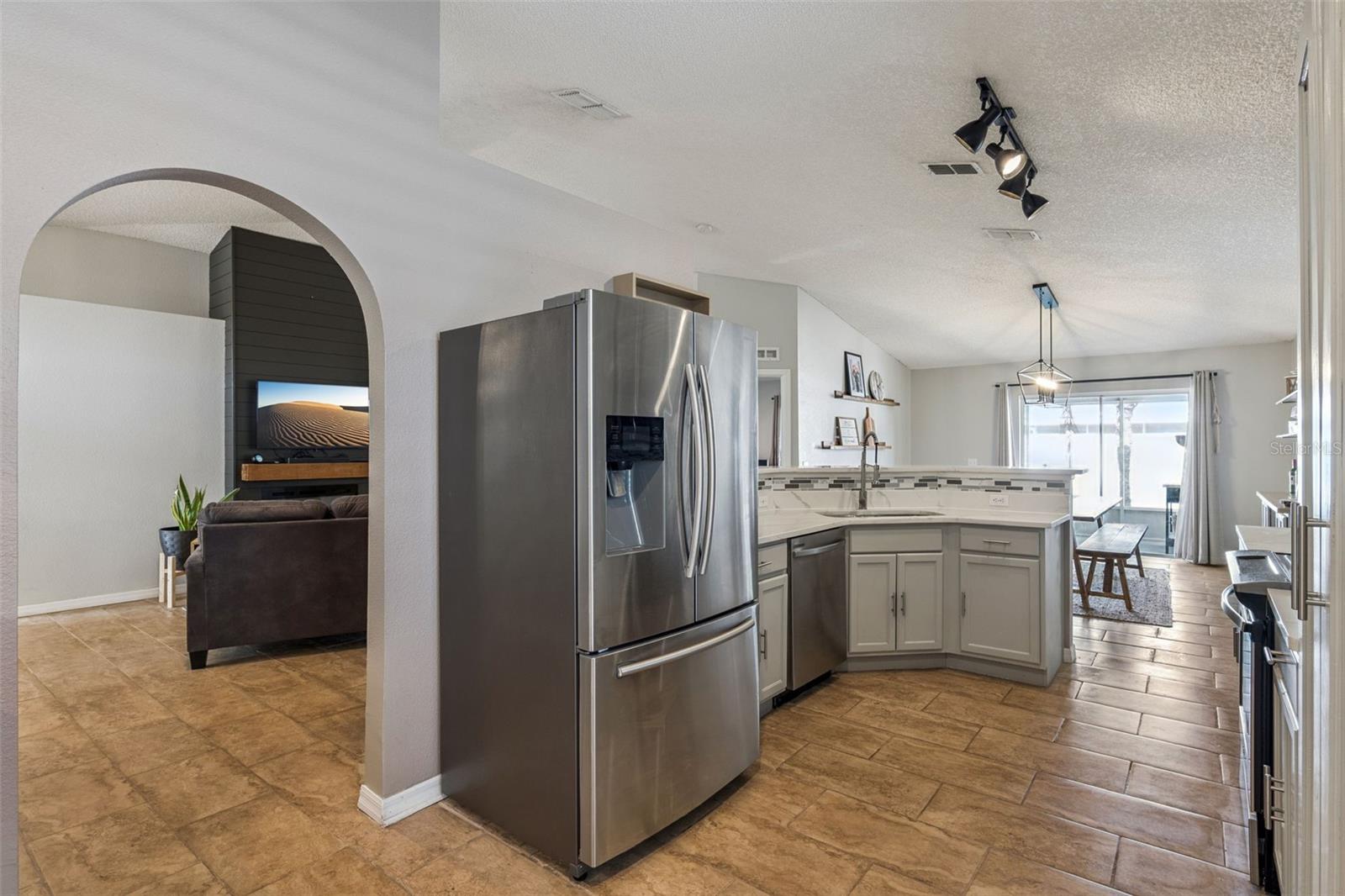 WETHERBEE LAKES SUB - Residential