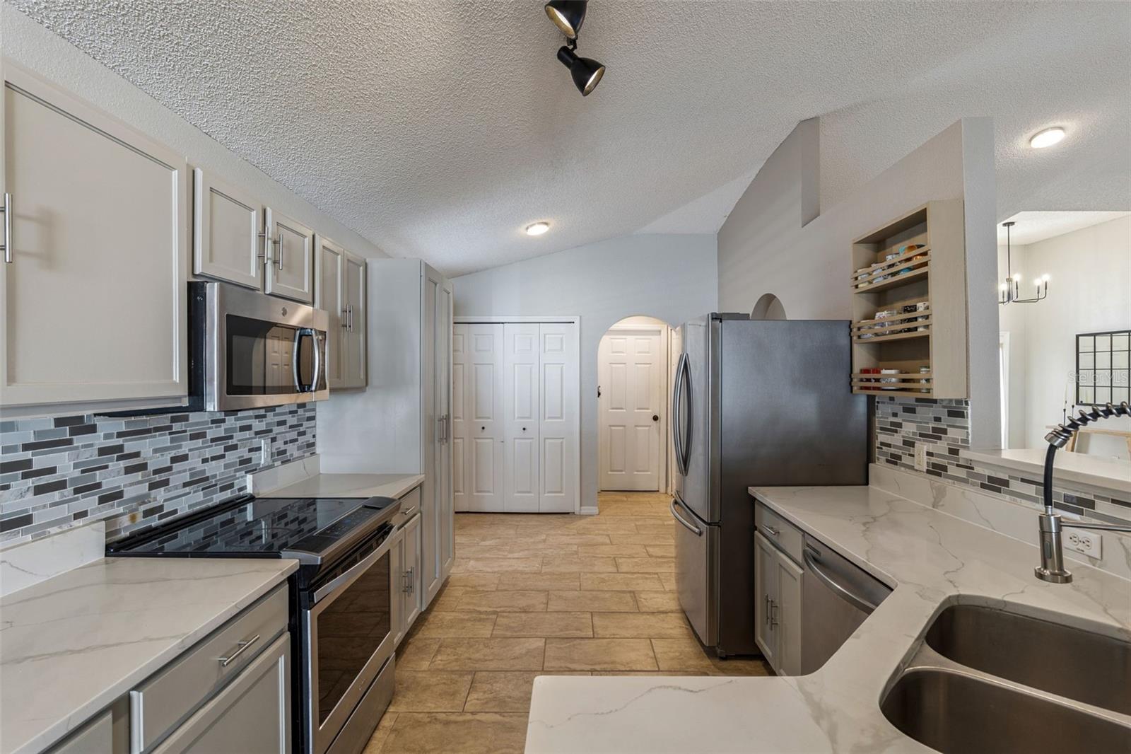 WETHERBEE LAKES SUB - Residential