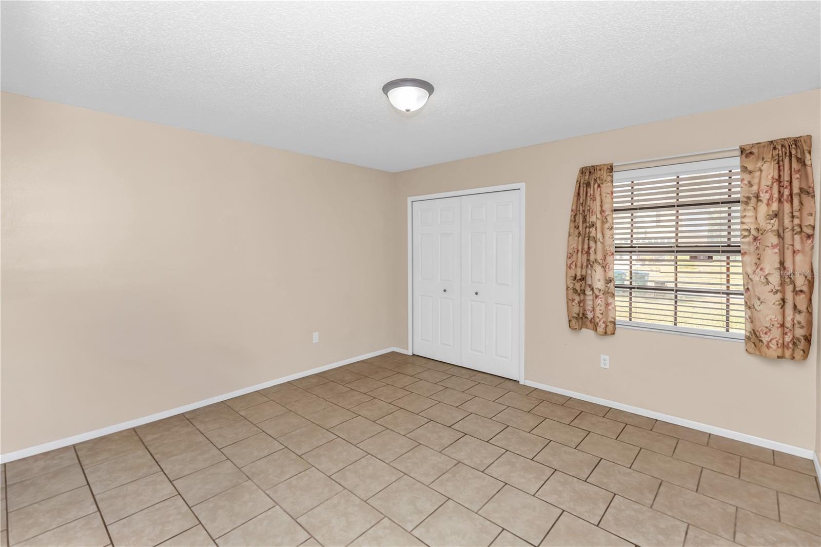 DELTONA LAKES UNIT 41 - Residential