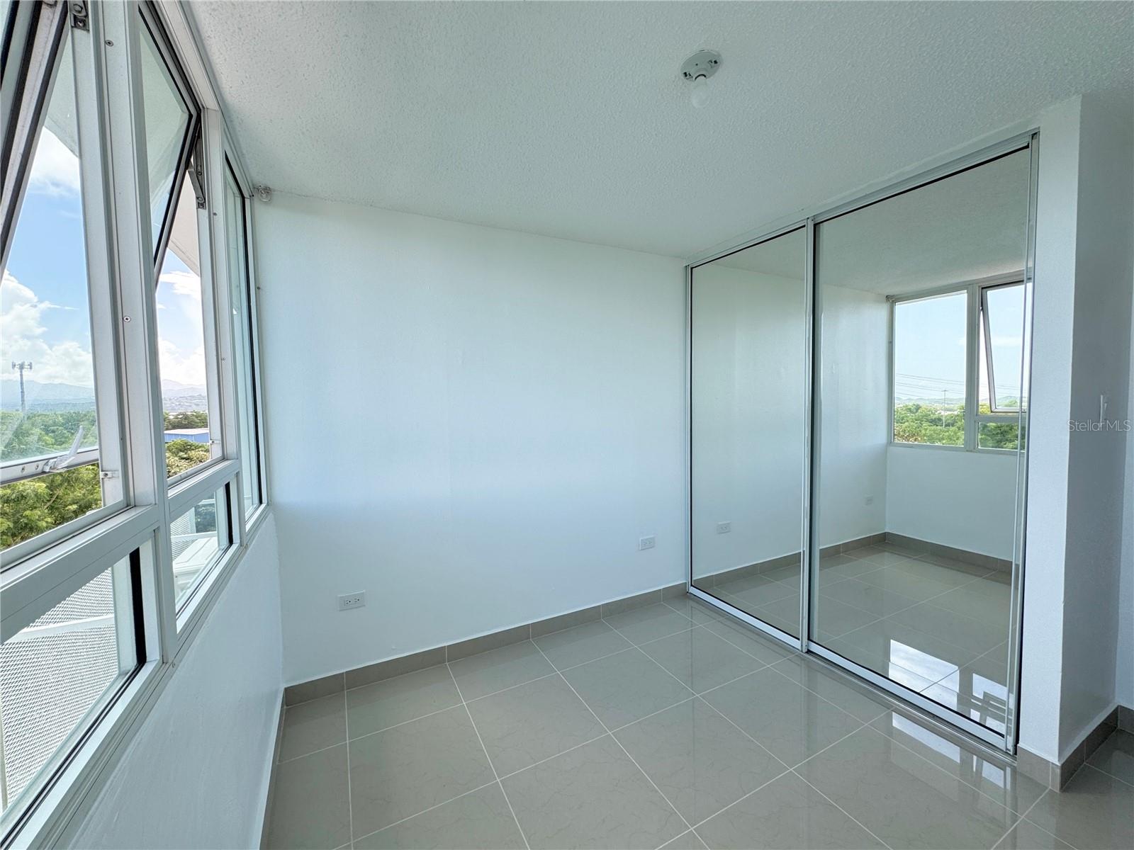 COND. PASEO DE MONTEFLORES - Residential Lease