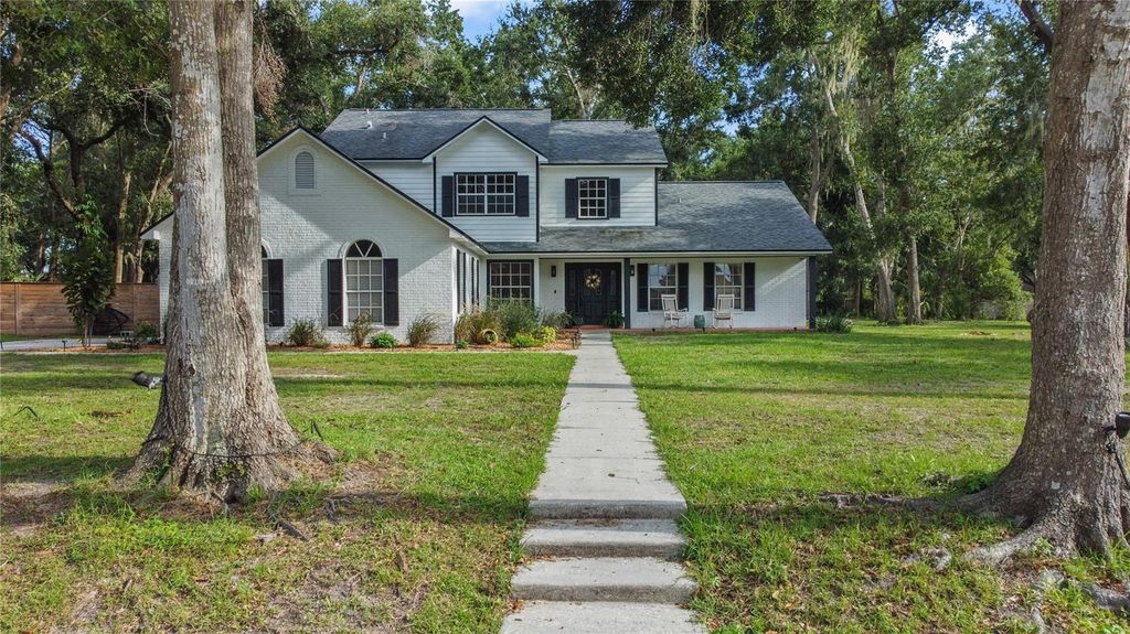 Photo of 11505 Mellow Creek Lane, Riverview, FL 33569 (MLS # TB8424138)