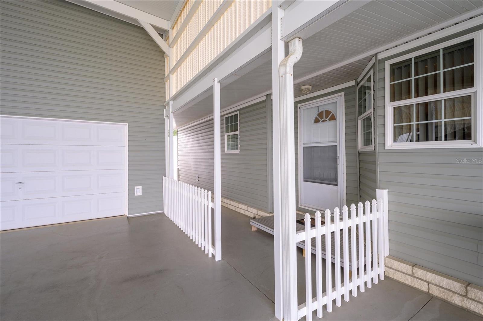 HAMPTON COURT UNREC - Residential