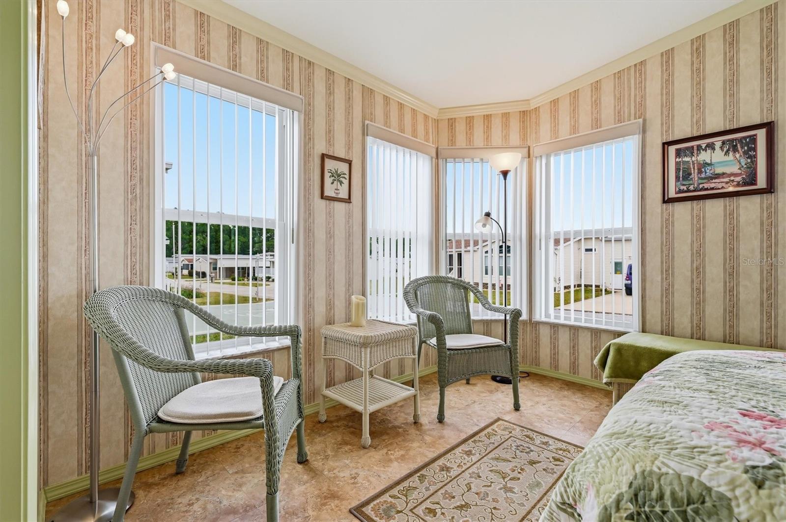 HAMPTON COURT UNREC - Residential