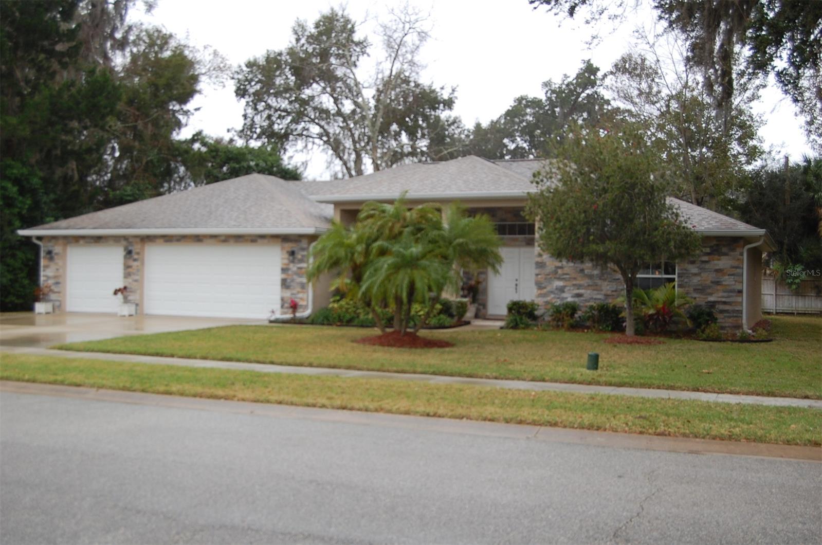 Hammock Lake Estates - Residential