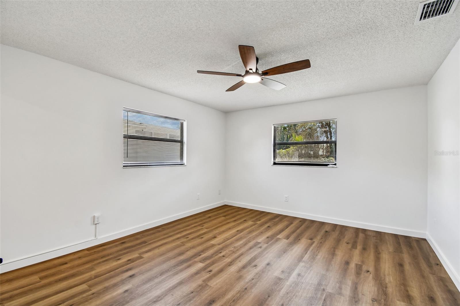 EASTBROOK SUB UNIT 16 - Residential