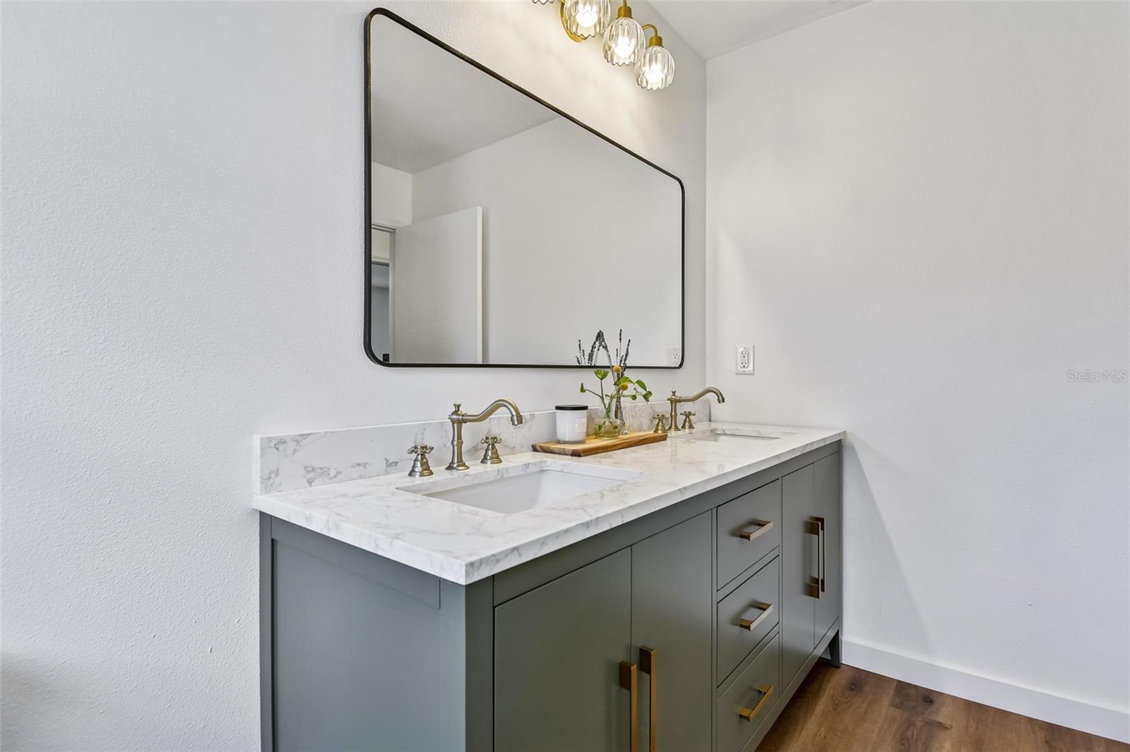 EASTBROOK SUB UNIT 16 - Residential