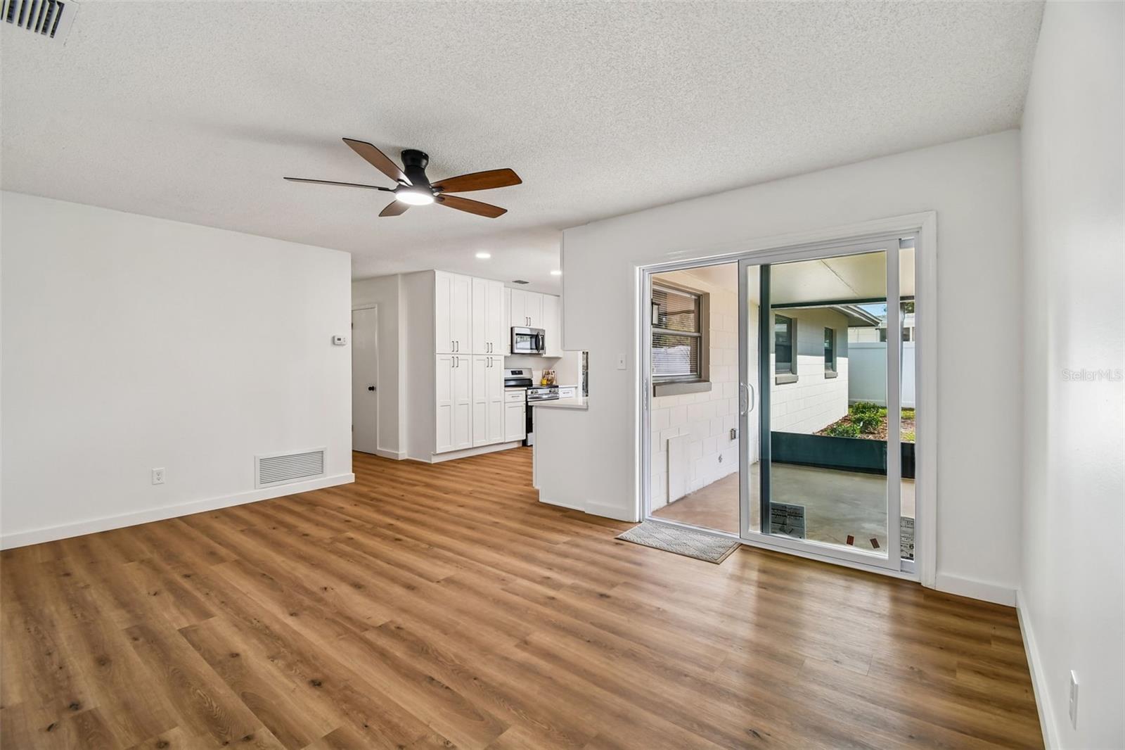 EASTBROOK SUB UNIT 16 - Residential