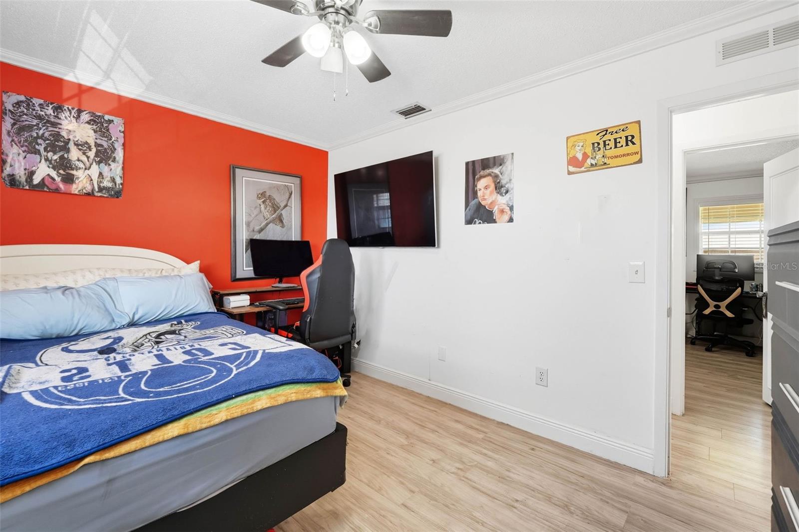 TAVARES LAKEVIEW CONDO - Residential