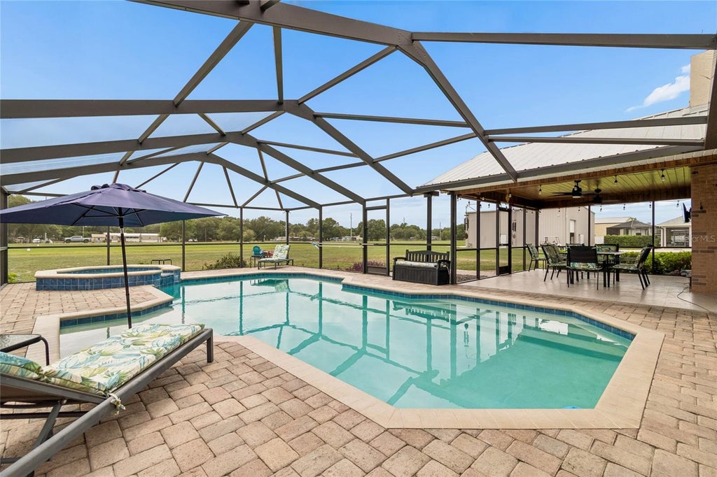 Photo of 5150 Southwind Drive, Mulberry, FL 33860 (MLS # W7886535)