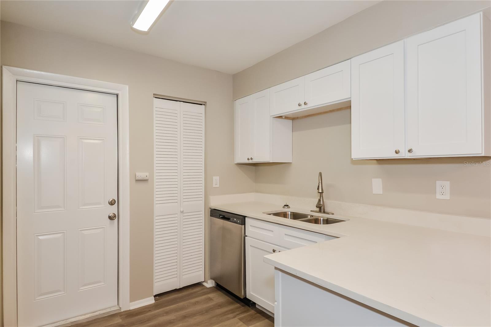 CEDAR GROVE OF 1ST ADD TO - Residential Lease