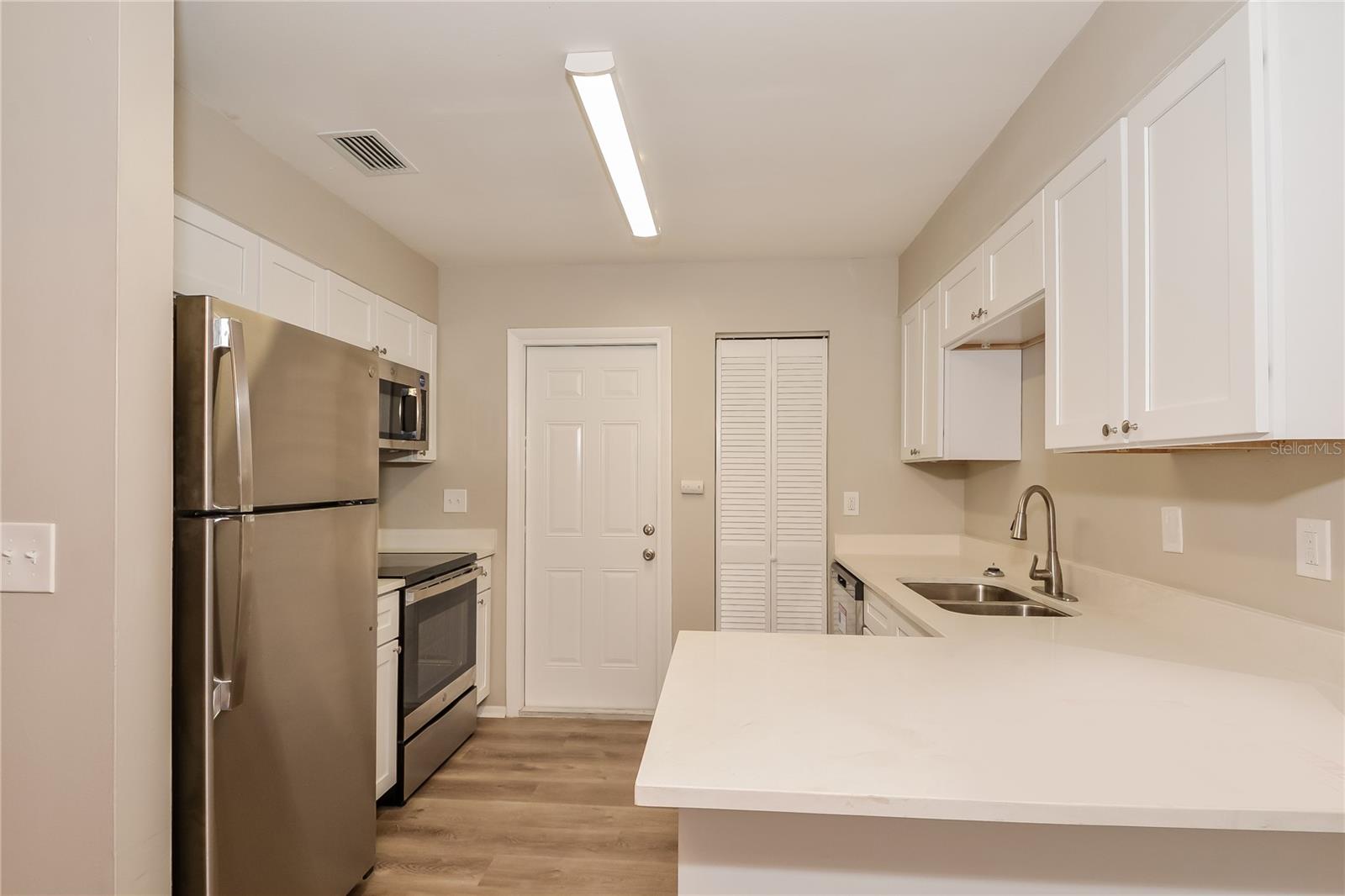 CEDAR GROVE OF 1ST ADD TO - Residential Lease
