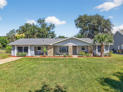 Photo of 11417 Lake Minneola Shores, Minneola, FL 34715 (MLS # GC534305) Photo of 11417 Lake Minneola Shores, Minneola, FL 34715 (MLS # GC534305)
