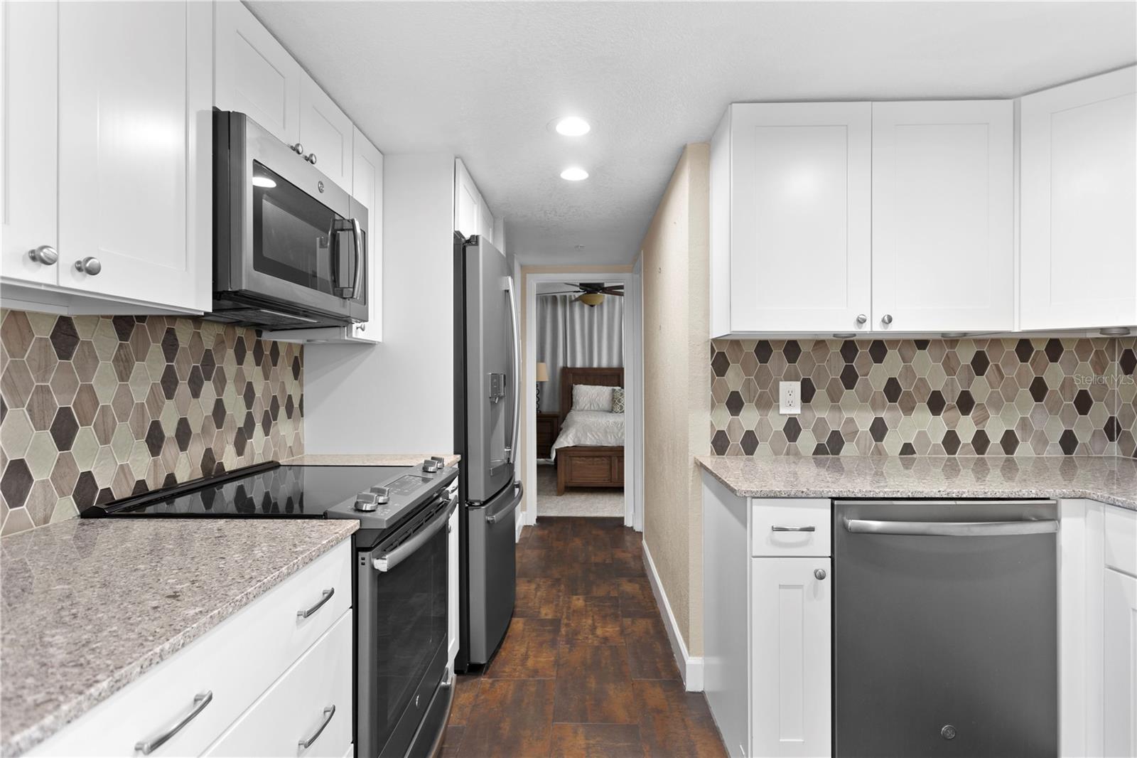 BEACON ON 3RD ST THE - Residential