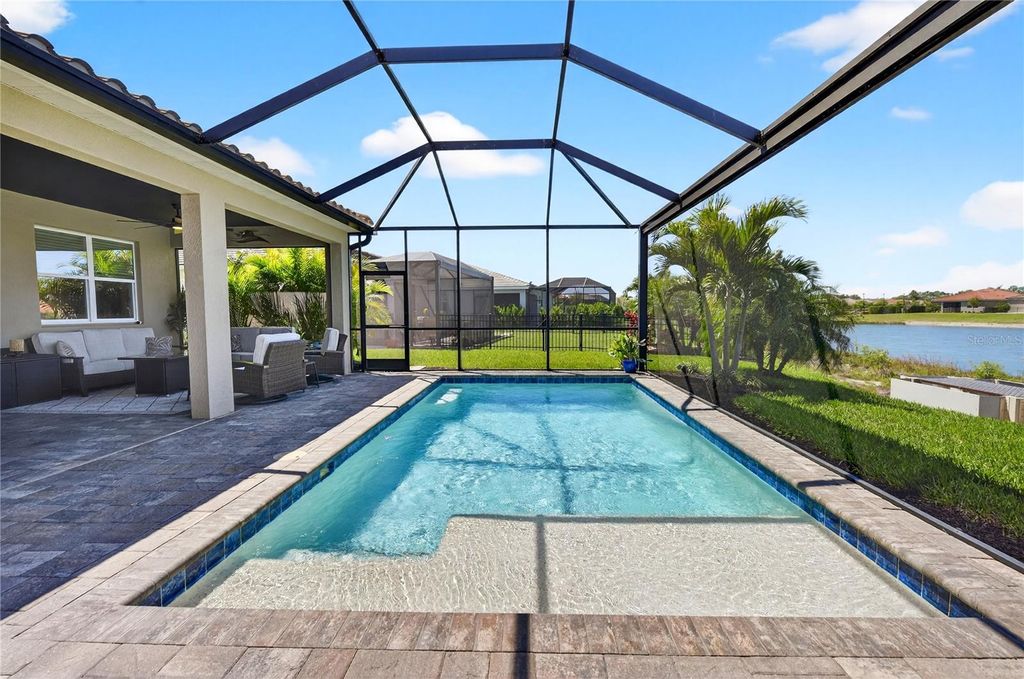 Photo of 11794 Sistine Lane, Venice, FL 34293 (MLS # N6143474)