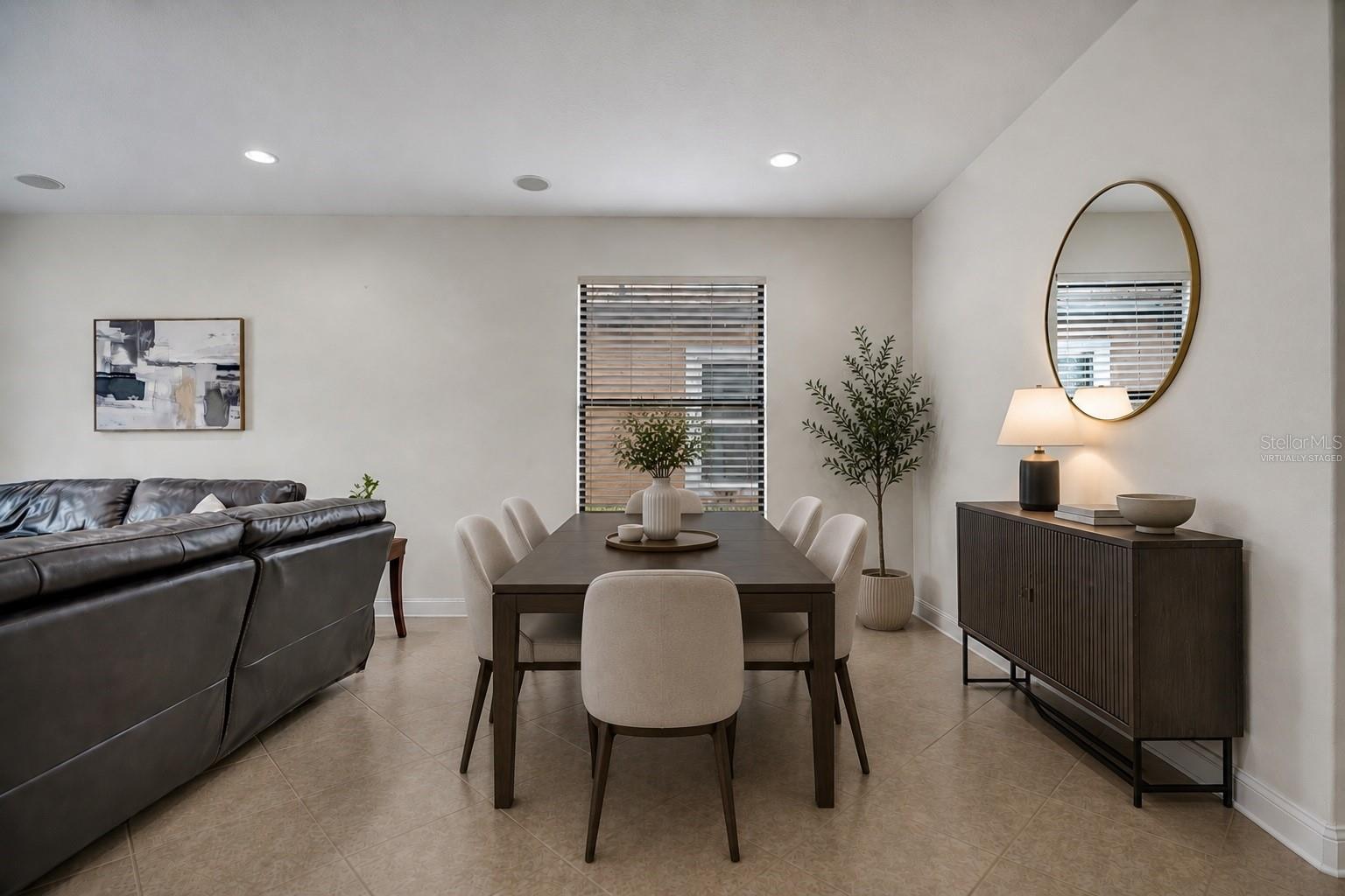 8013 HAMPTON GLEN DRIVE