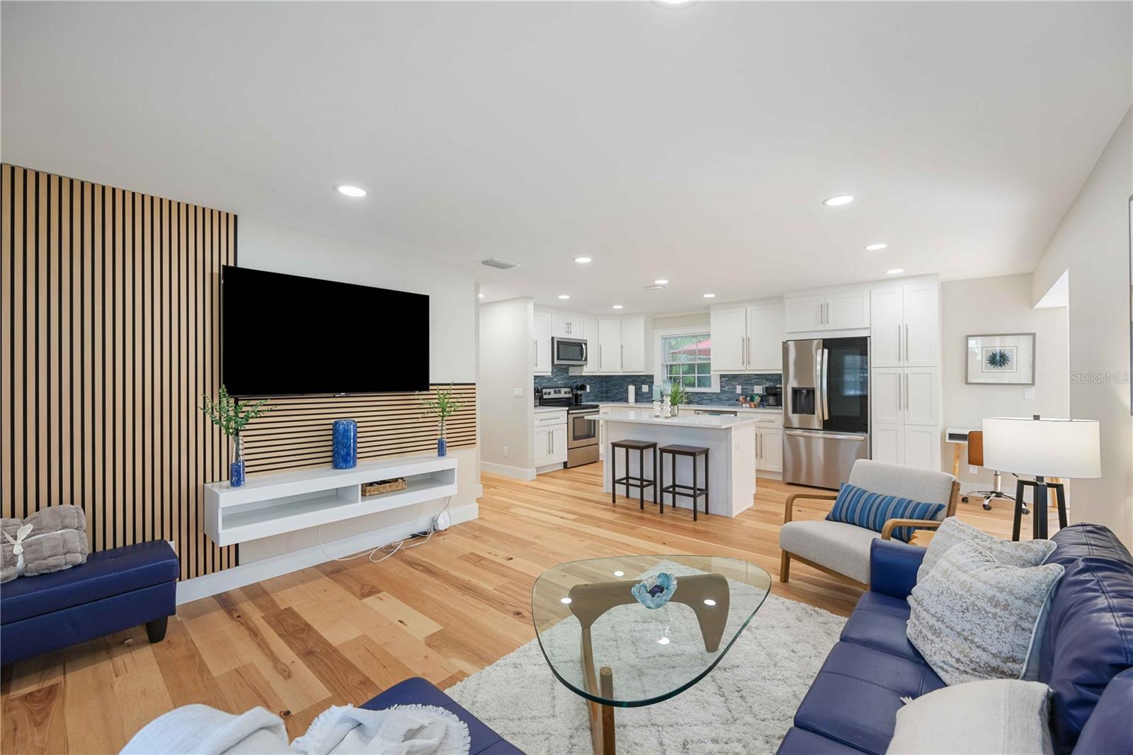 LOMA LINDA PARK - Residential