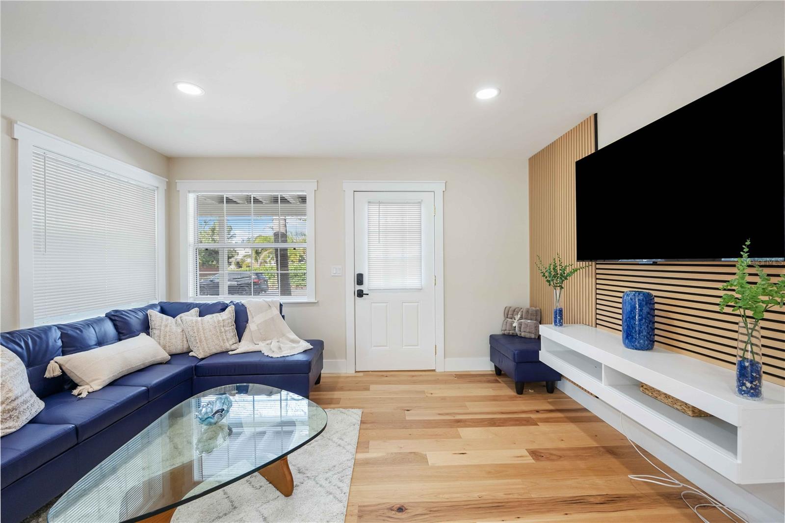 LOMA LINDA PARK - Residential