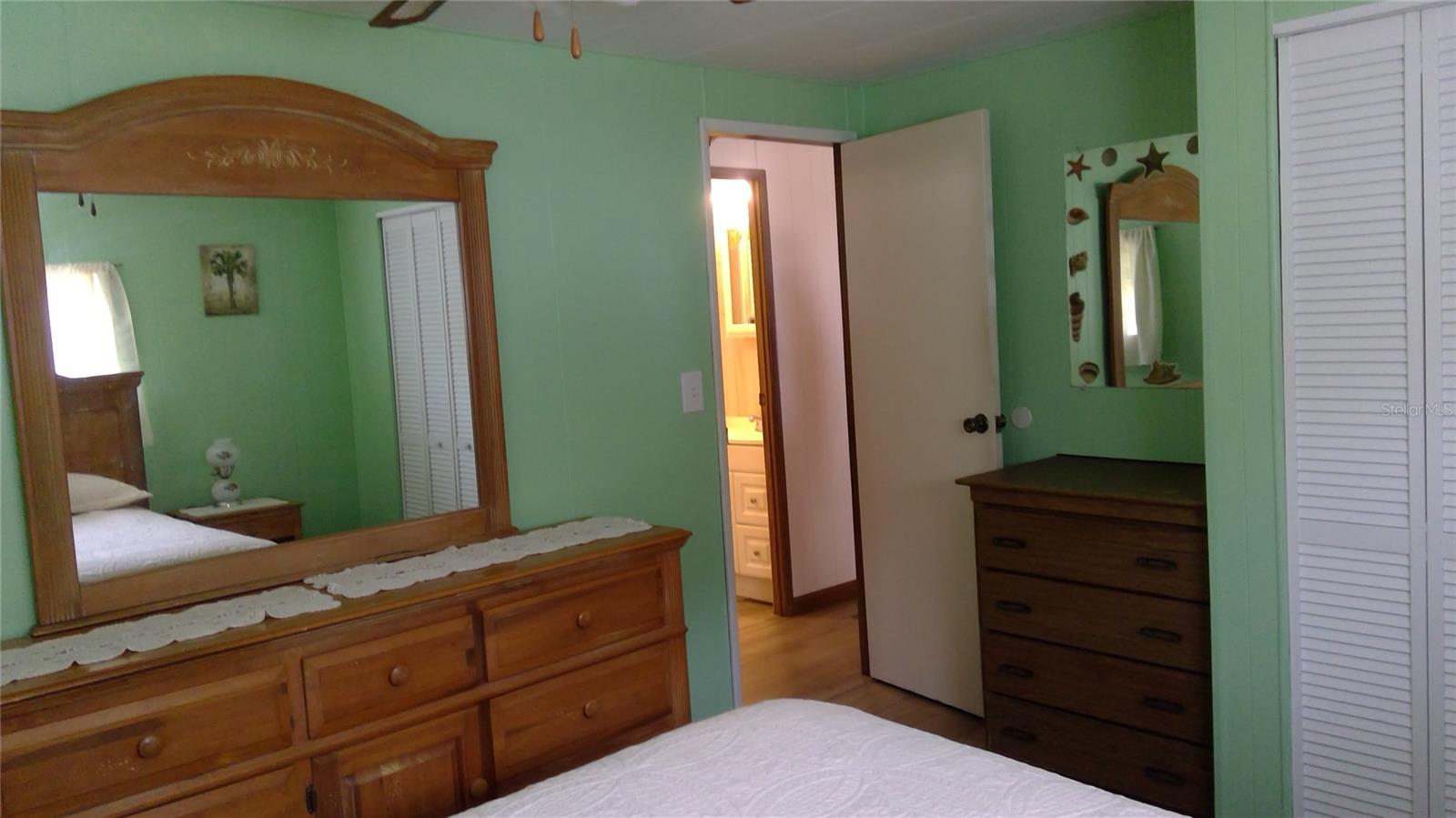 THUNDERBIRD MOBILE ESTATES - Residential