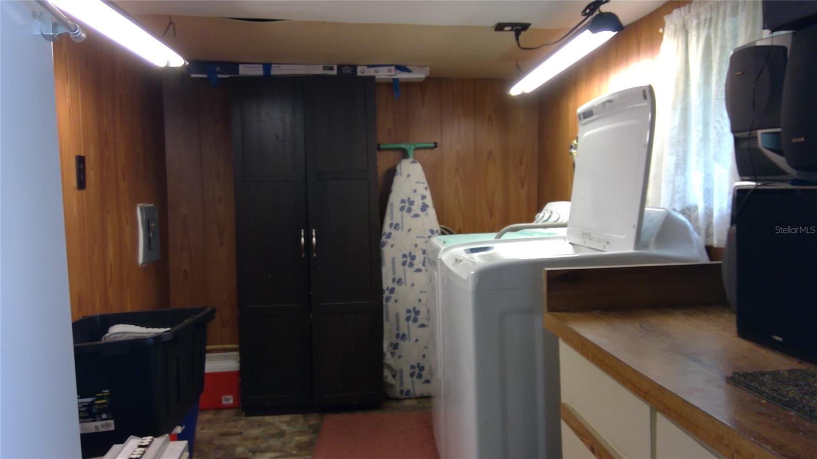 THUNDERBIRD MOBILE ESTATES - Residential