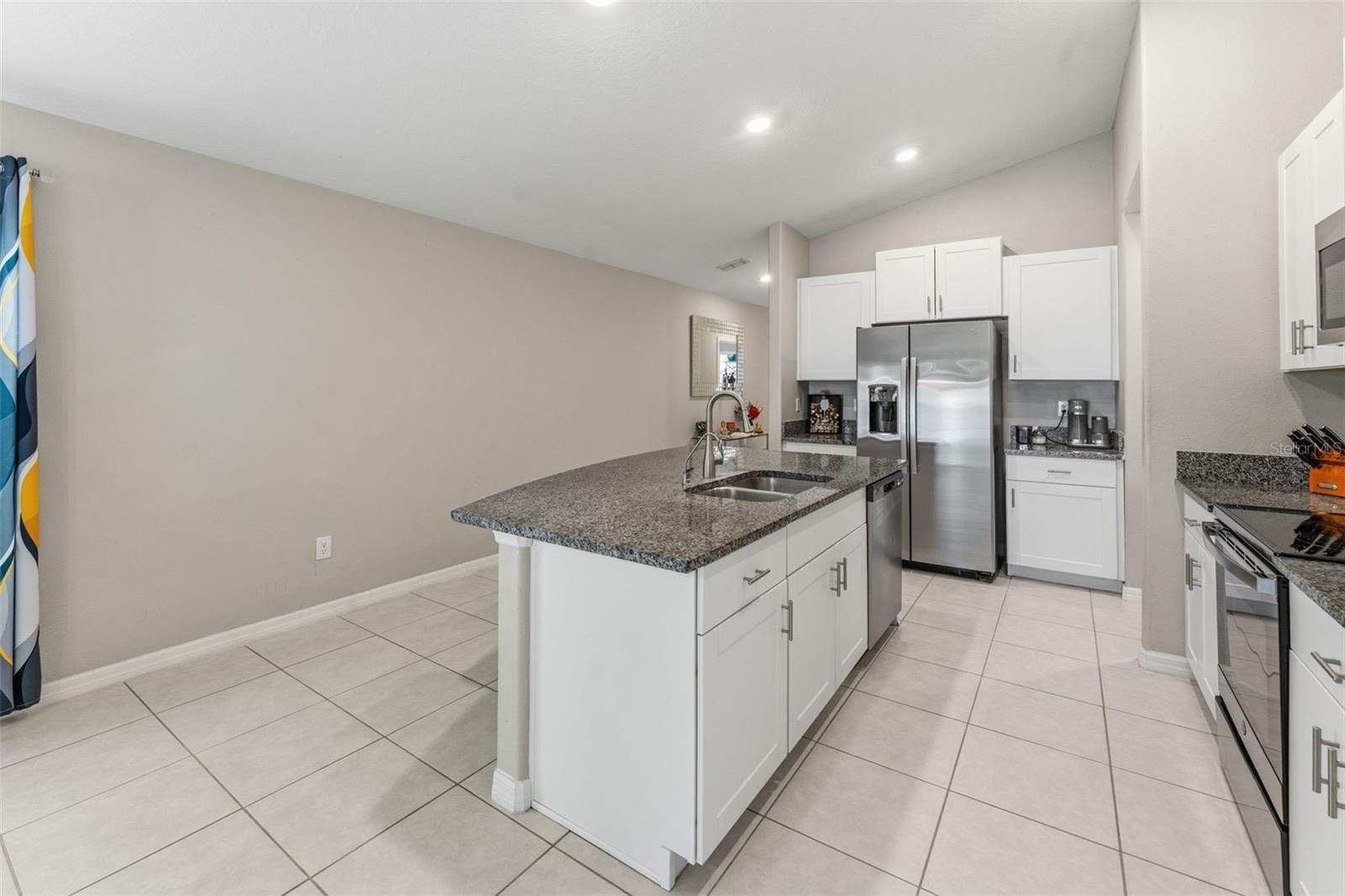 VILLAGES/AVALON PH IV - Residential