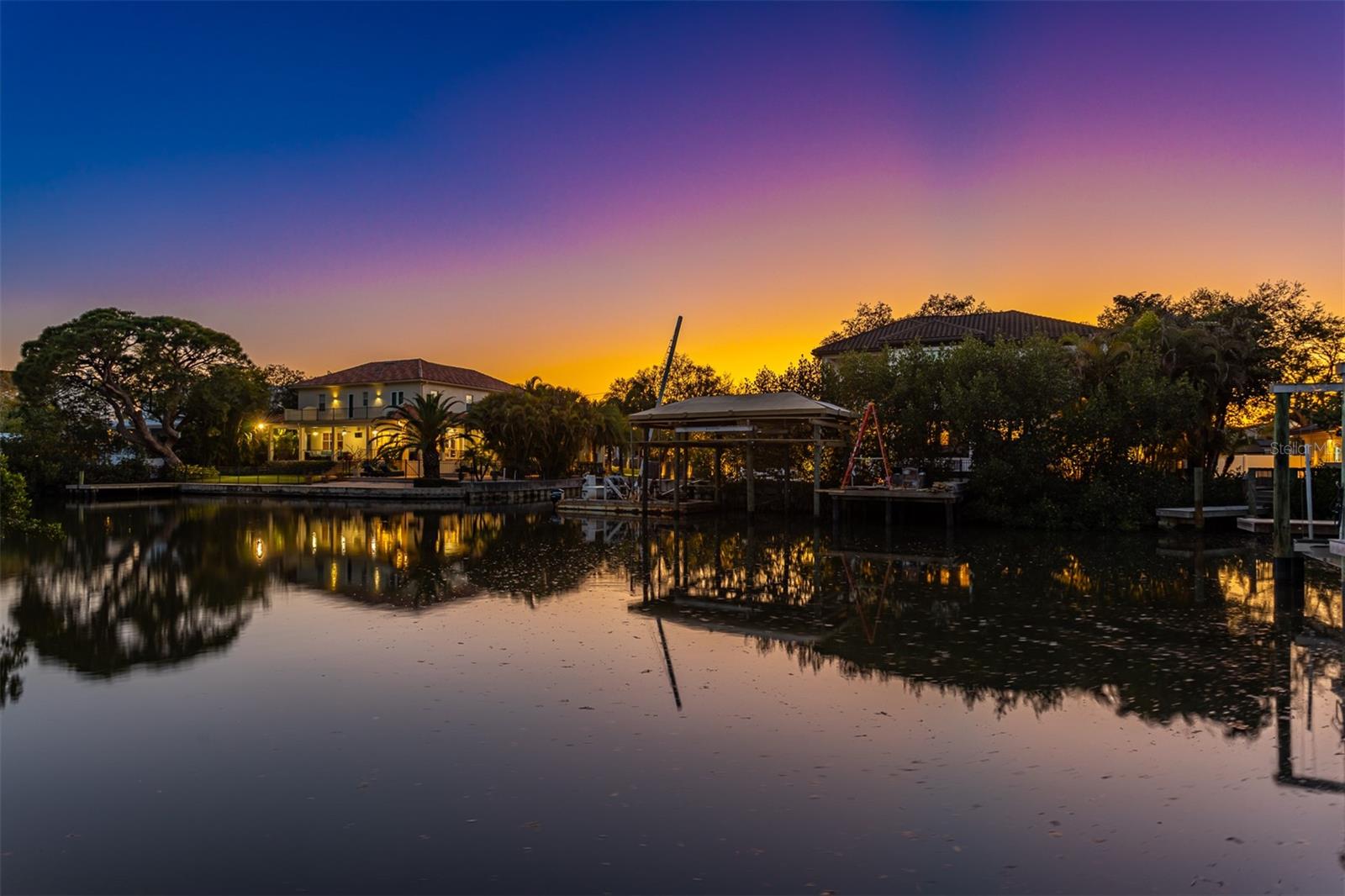 HENDERSON BEACH - Residential